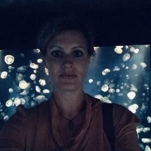 Meet your Posher, Melanie